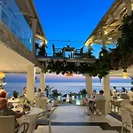 Romantic Palace Beach Apartments