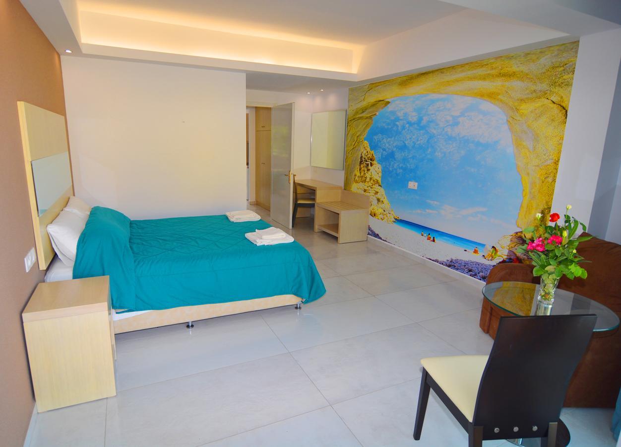 Romantic Palace Agios Gordios (Corfu)